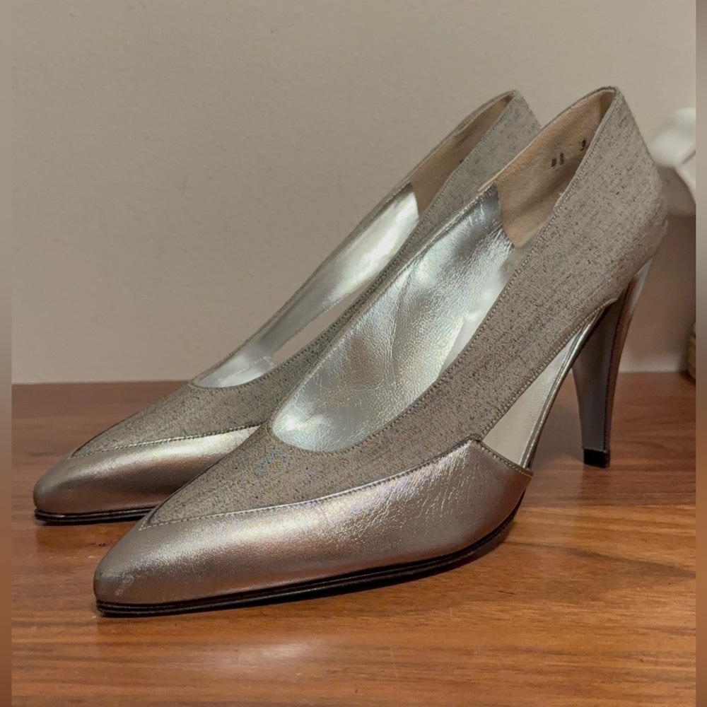 Charles Jourdan Metallic Gray Heels